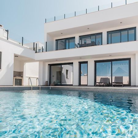 Beach Villa With Ocean View โลรินญา ภายนอก รูปภาพ