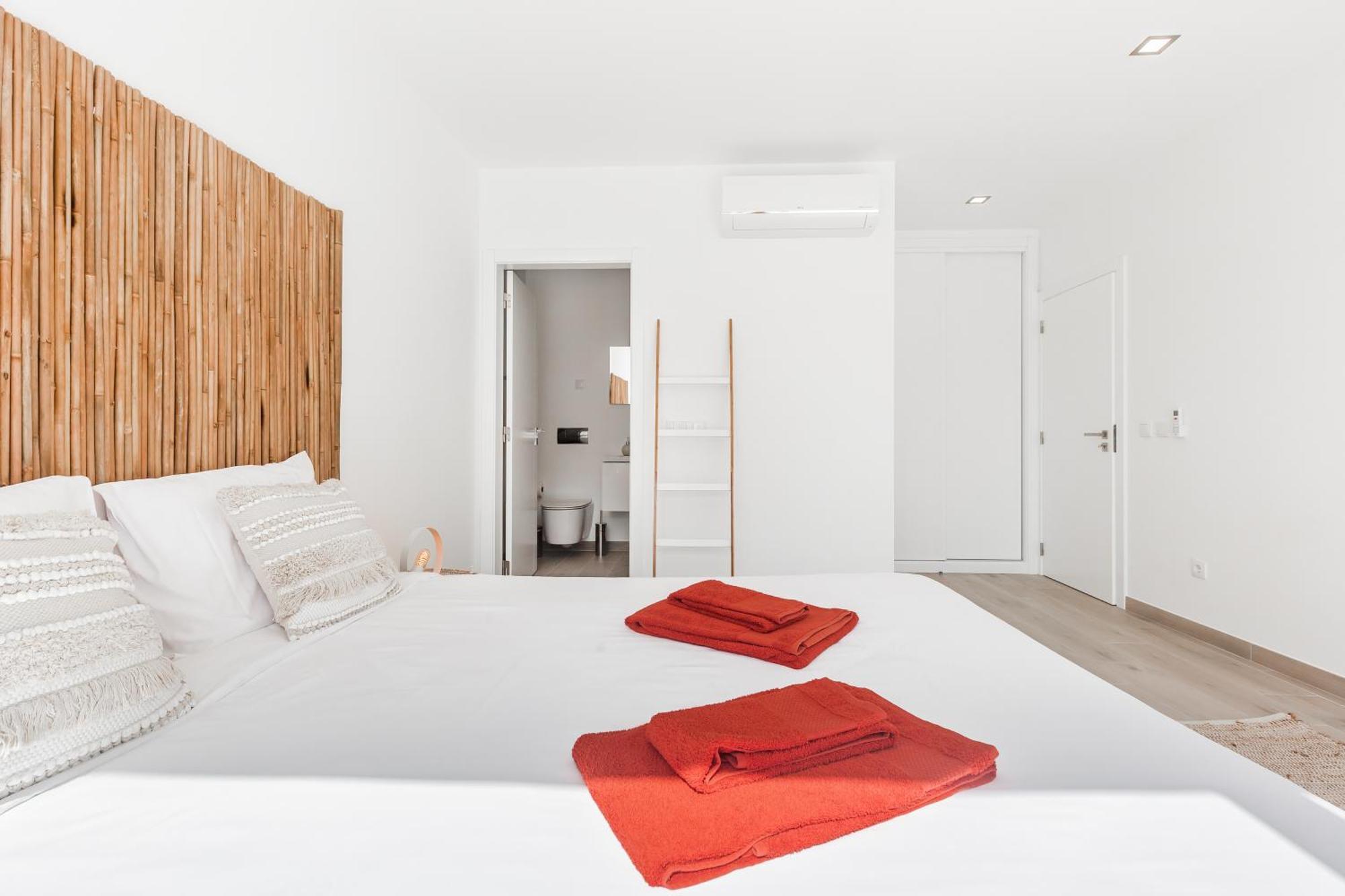 Beach Villa With Ocean View โลรินญา ภายนอก รูปภาพ