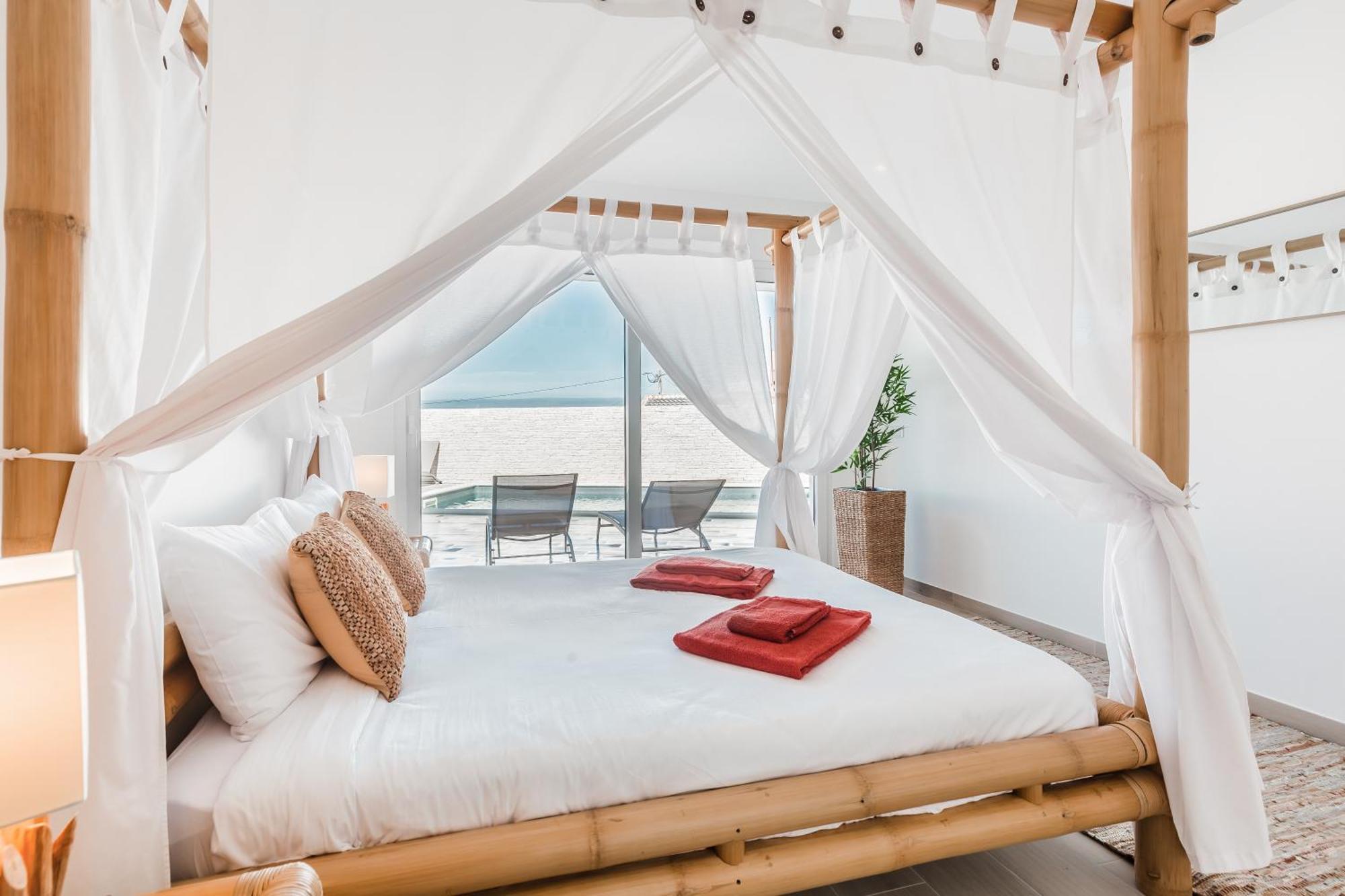 Beach Villa With Ocean View โลรินญา ภายนอก รูปภาพ