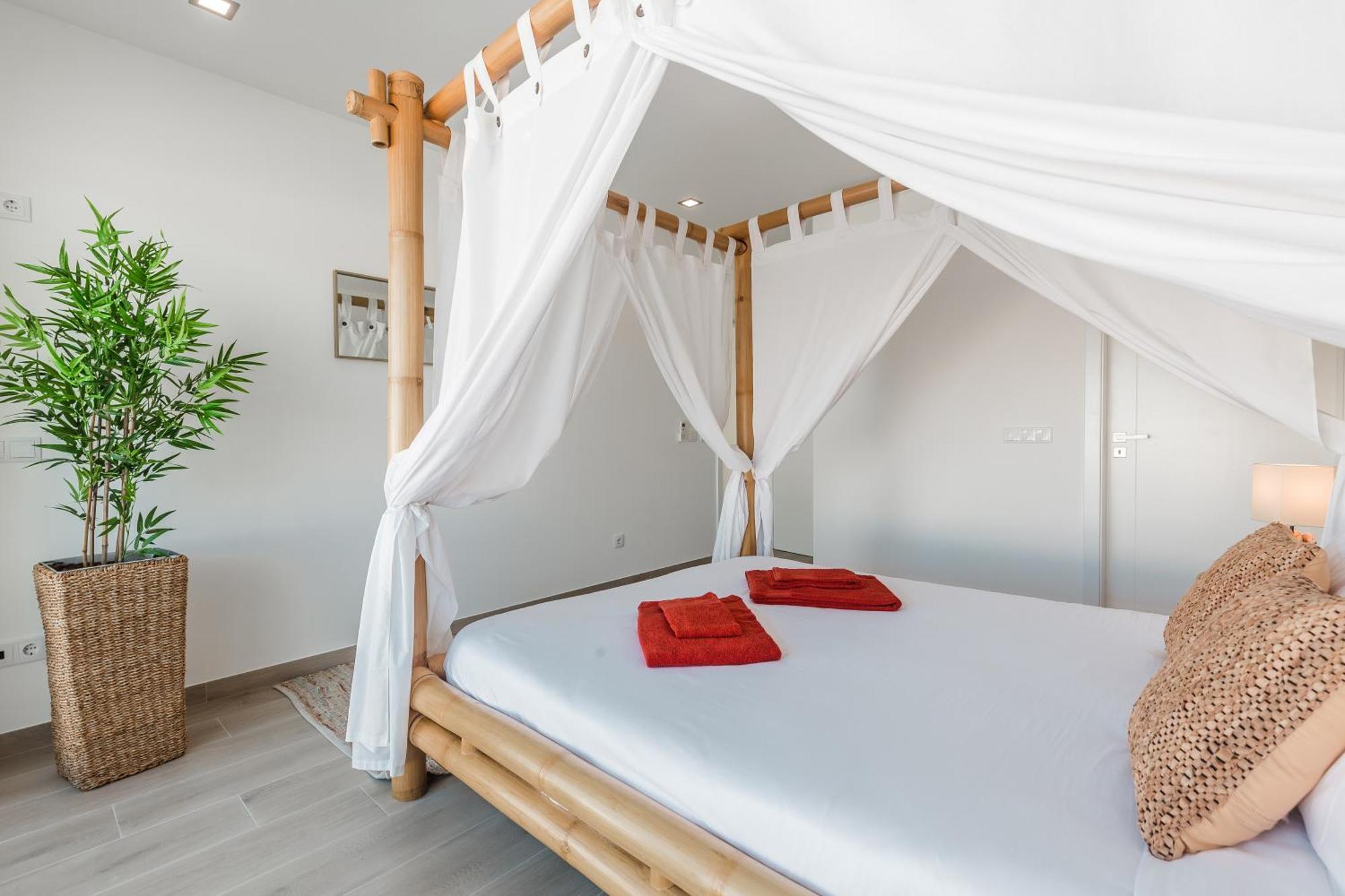 Beach Villa With Ocean View โลรินญา ภายนอก รูปภาพ