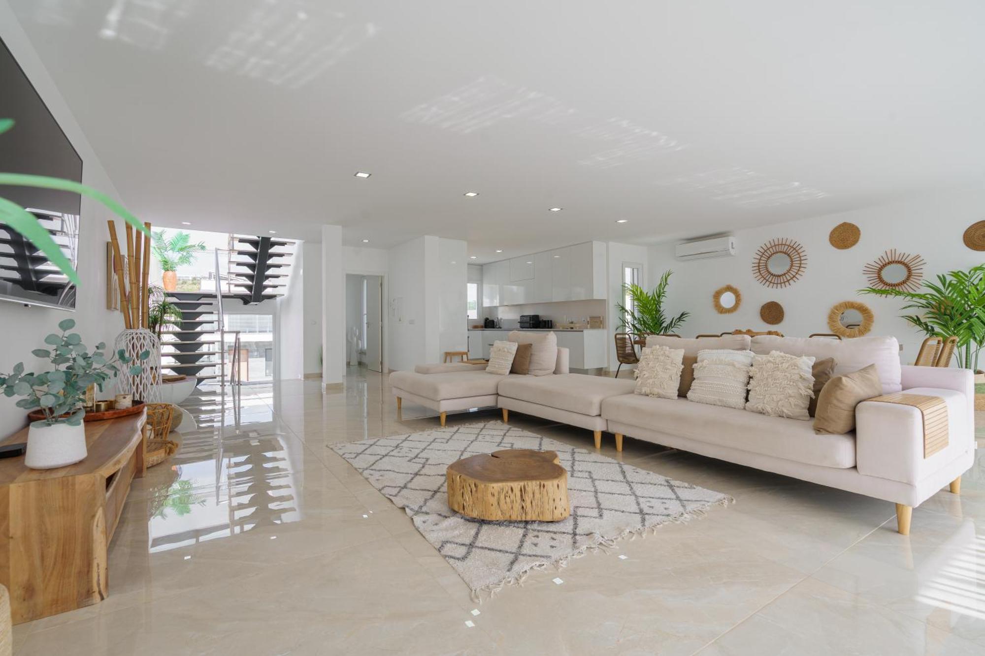Beach Villa With Ocean View โลรินญา ภายนอก รูปภาพ