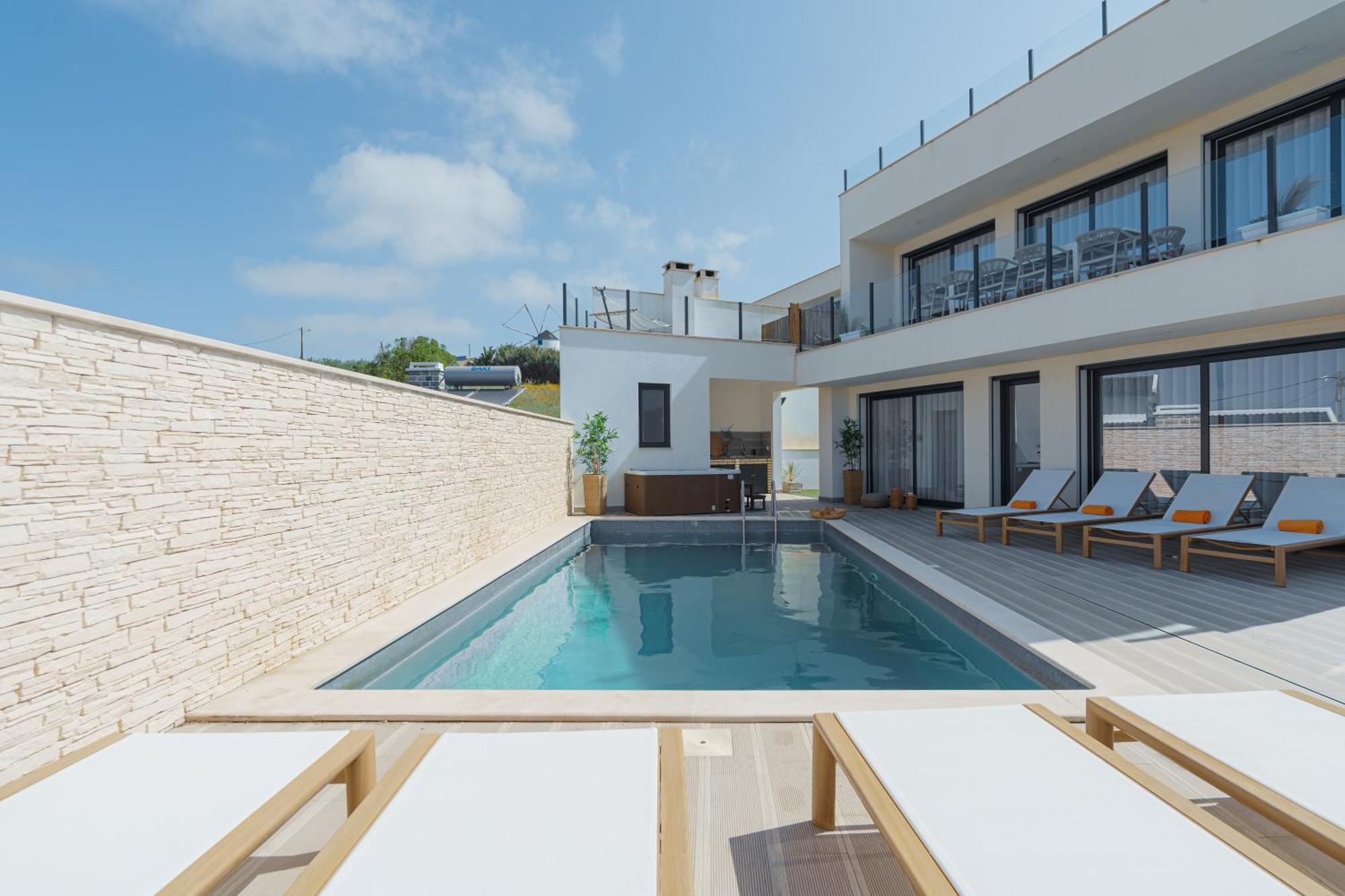 Beach Villa With Ocean View โลรินญา ภายนอก รูปภาพ